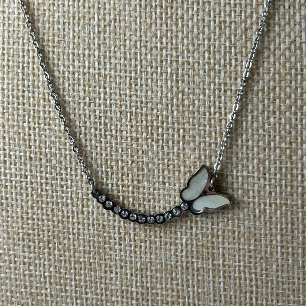 NK Silver Tone Butterfly Necklace Rhinestone Curve Bar Pendant Delicate